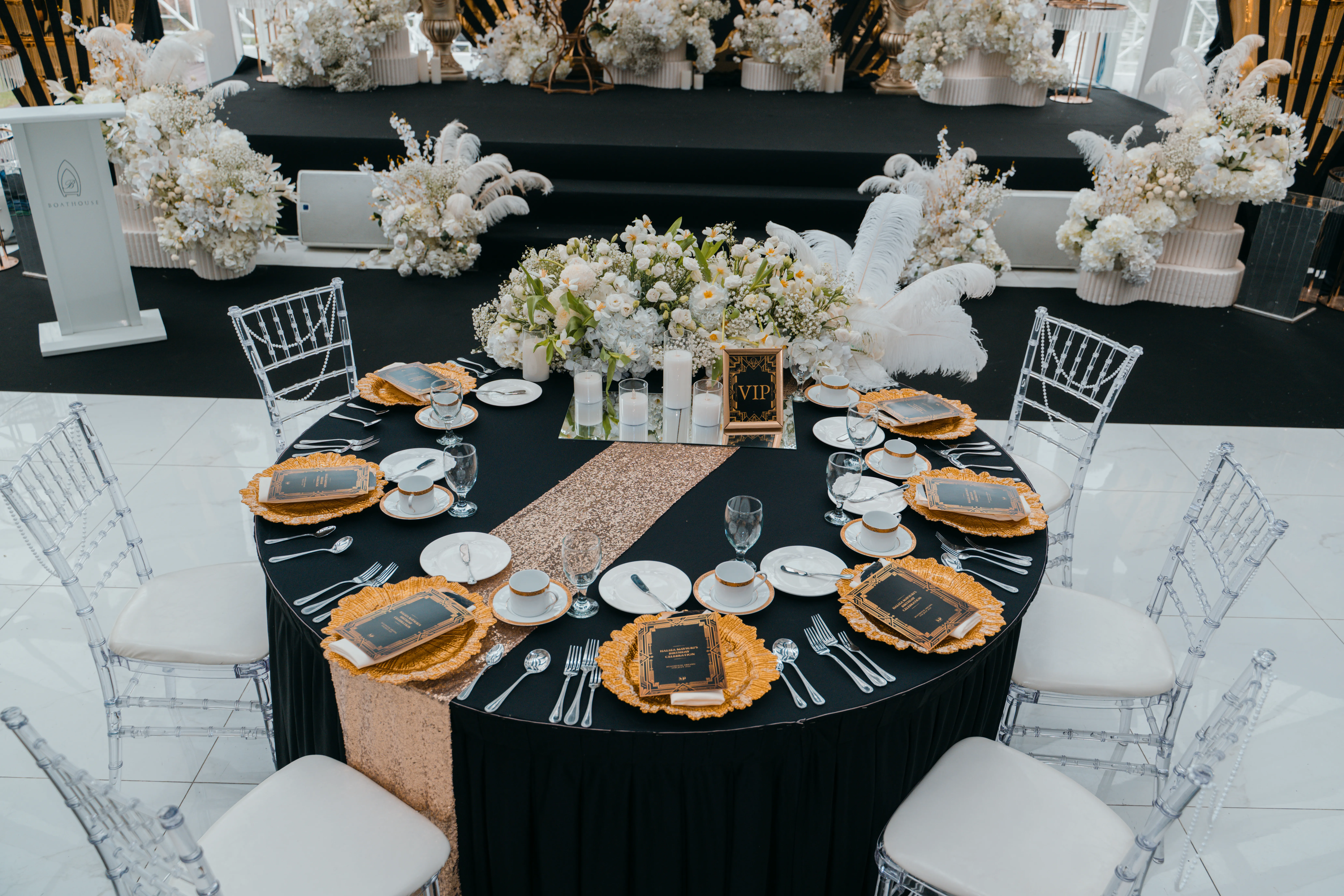 Western sit-down plated wedding dinner service