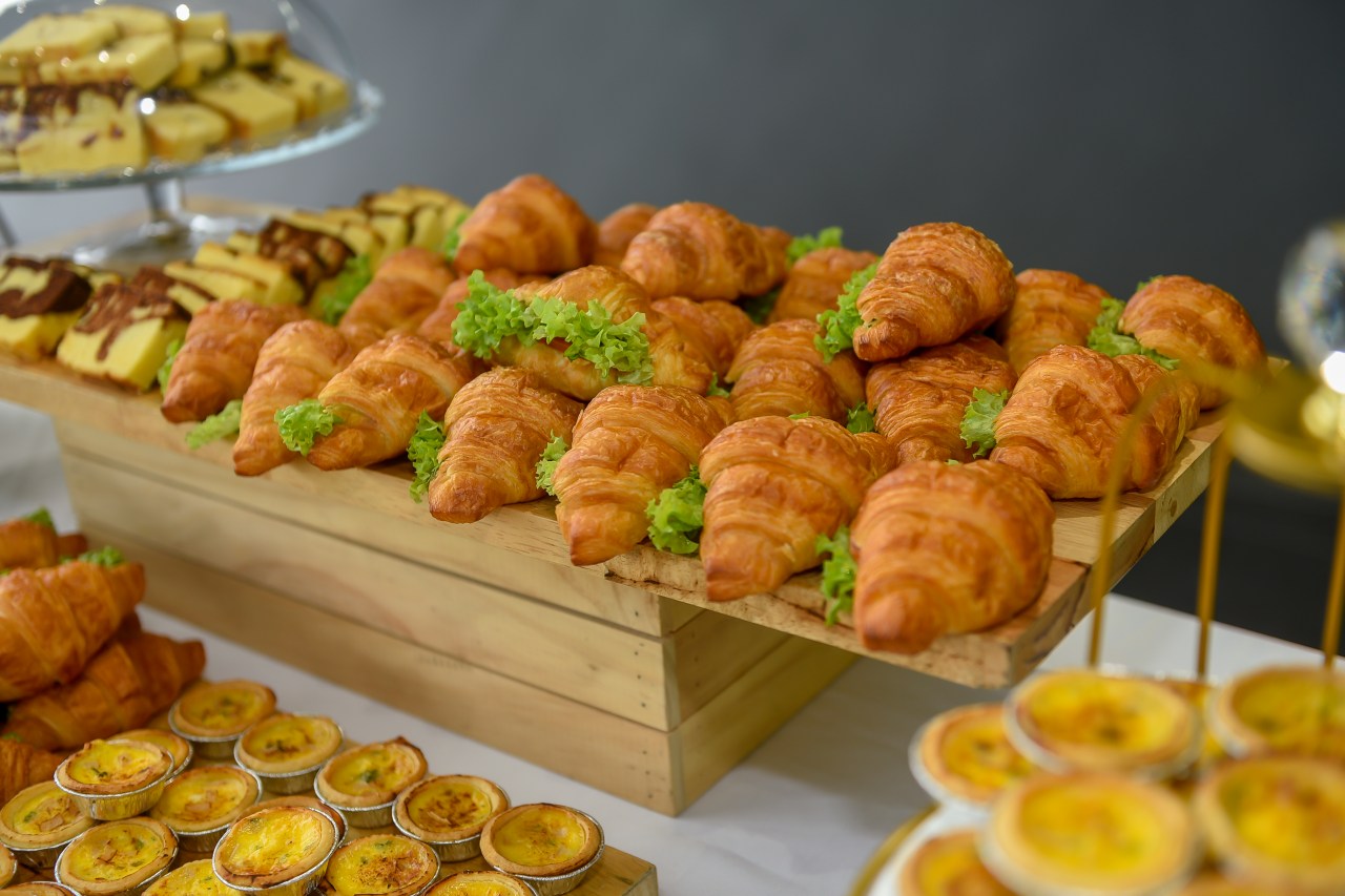 breakfast catering