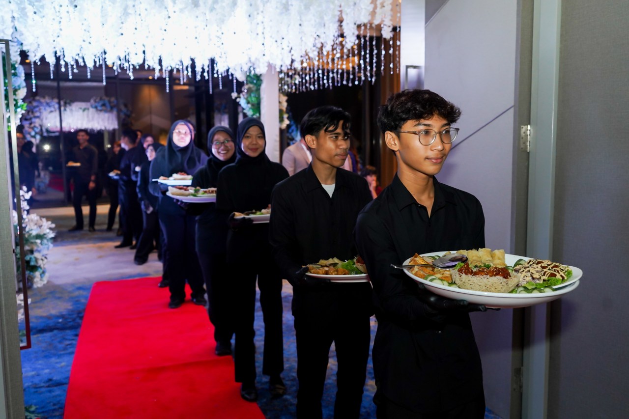 waiters for catering events