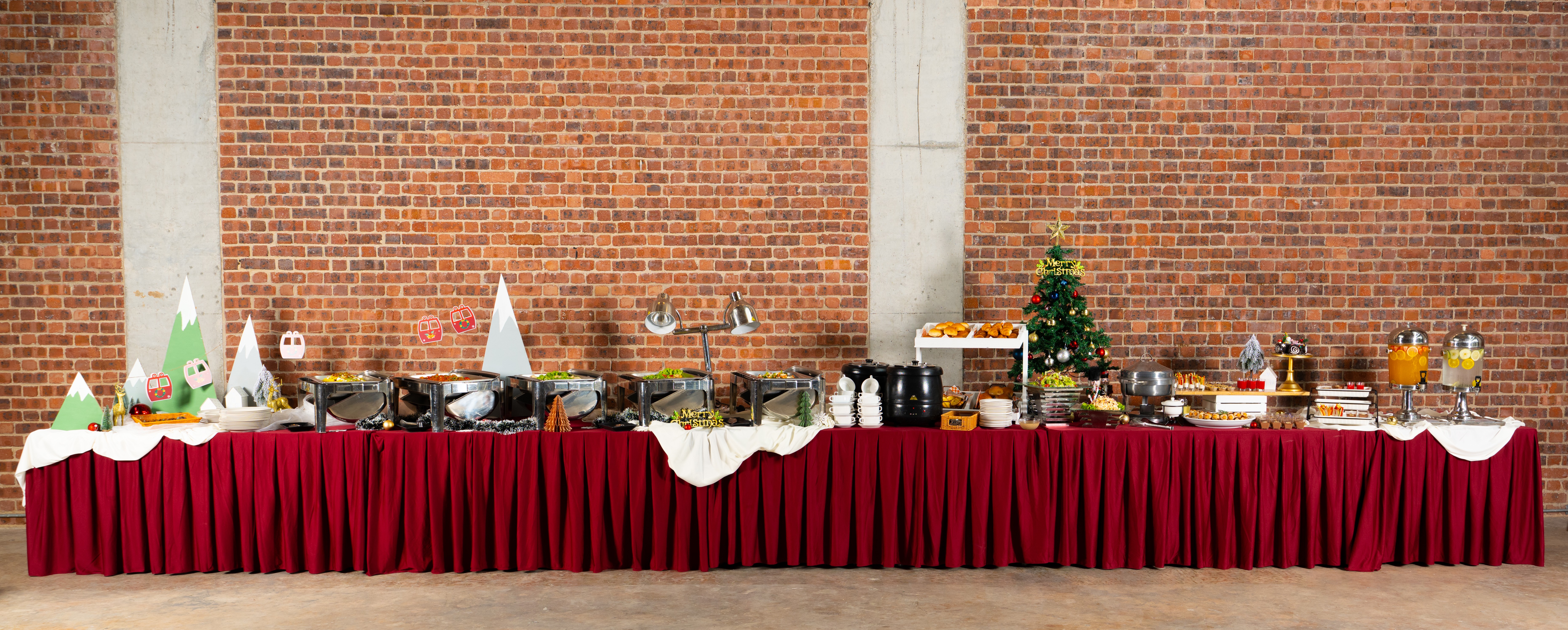 Merry Mountain Ride Theme Decoration